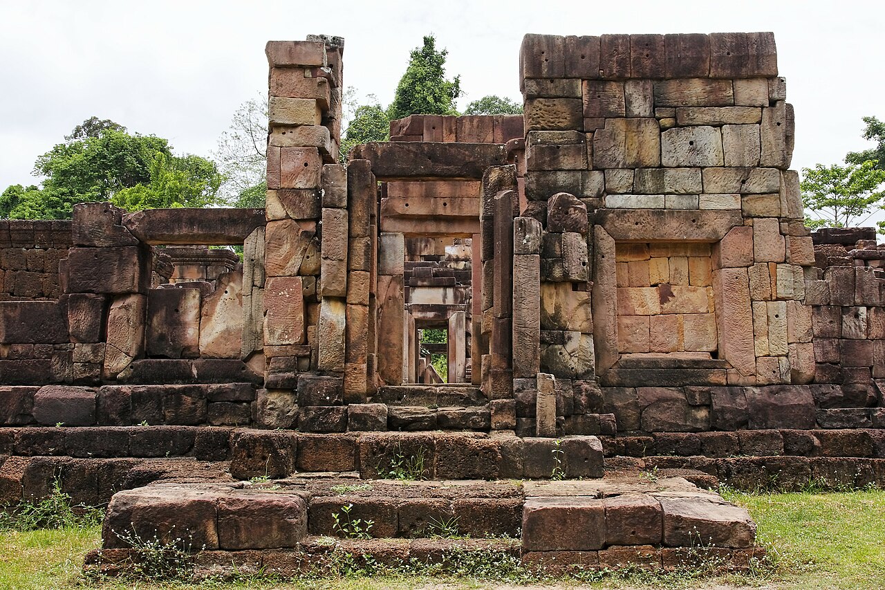 ภาพปราสาทตาเมือนธม สำหรับสังเกตรายละเอียด